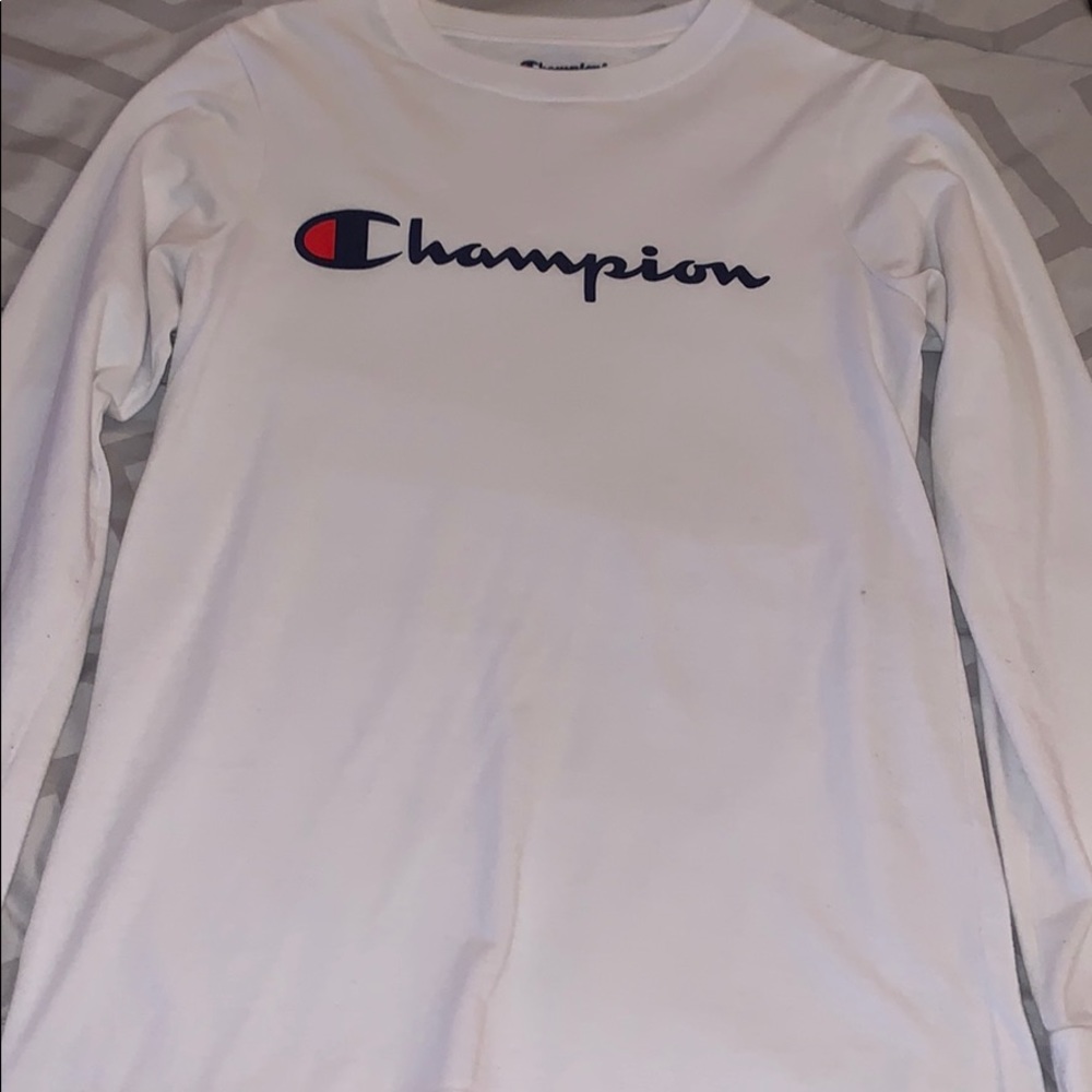 Long sleeve Champion shirt